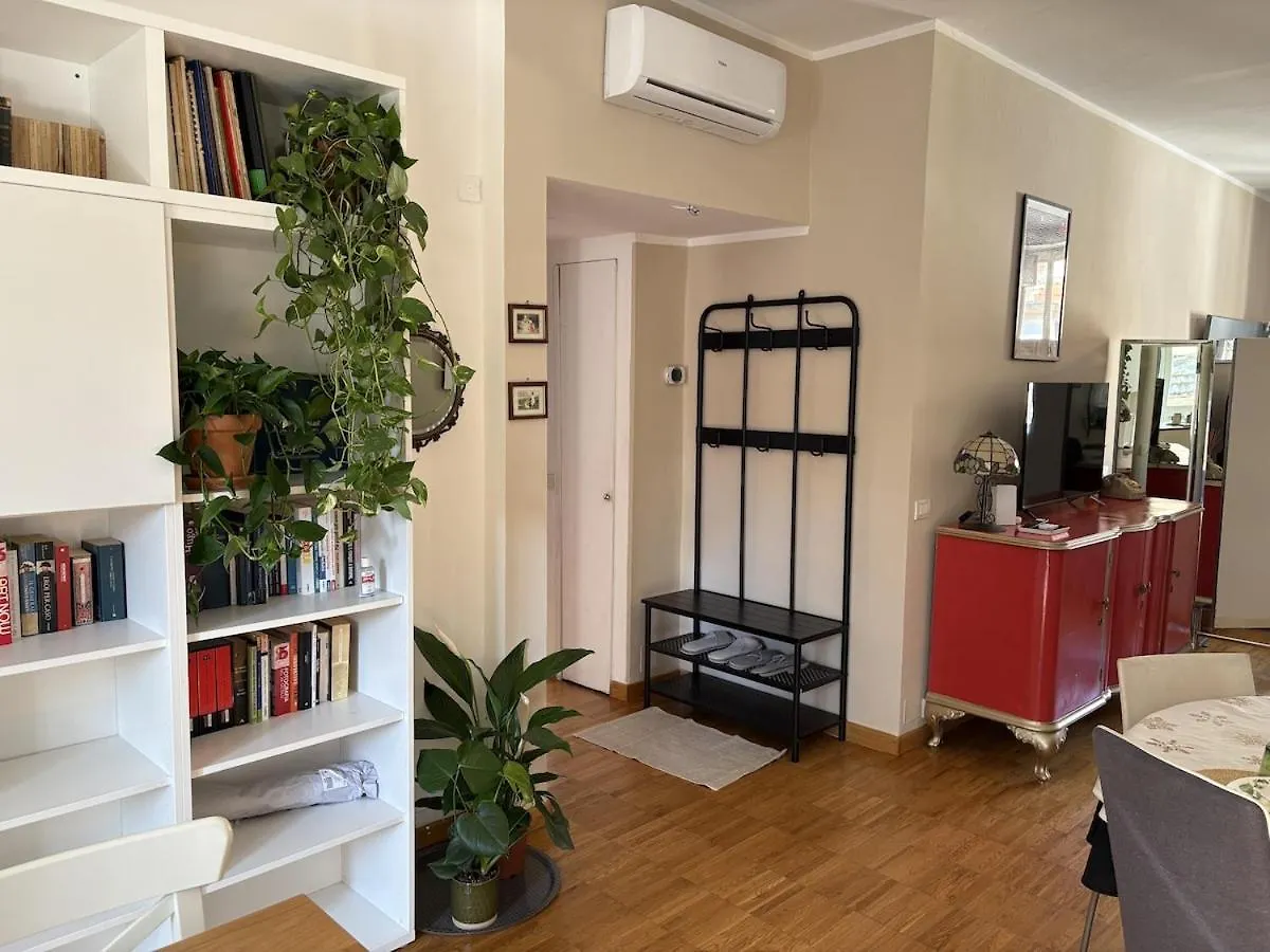 Little Milan 5 - Lm5 Apartman Olaszország