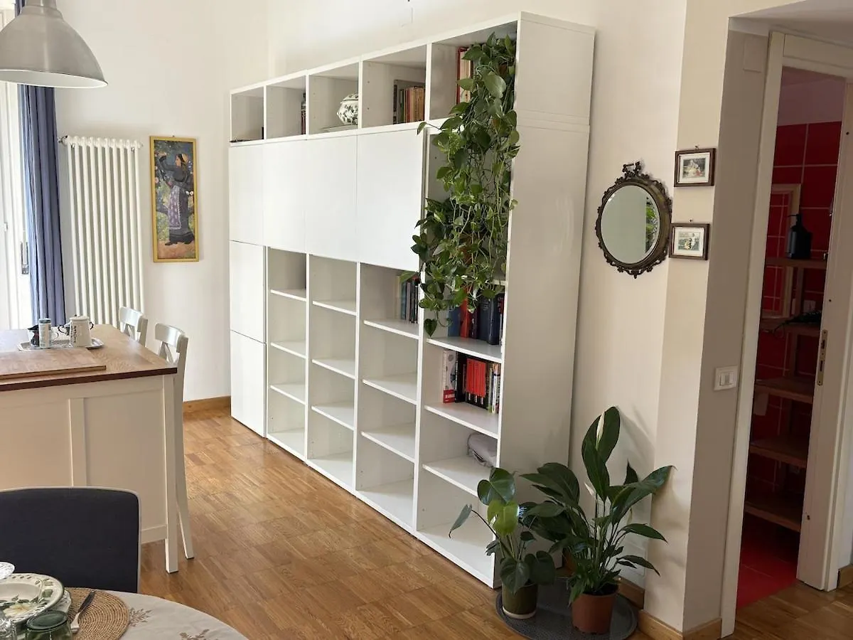 Little Milan 5 - Lm5 Apartman