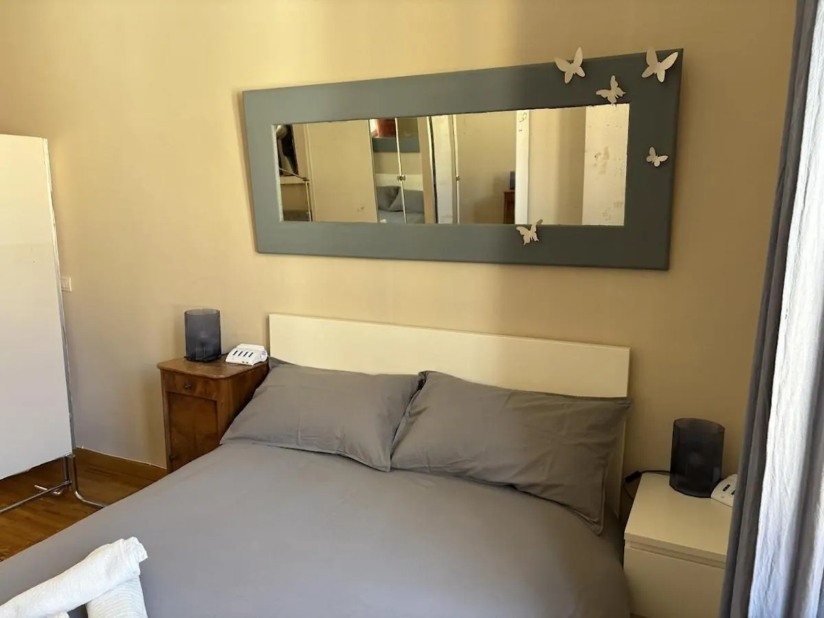 Little Milan 5 - Lm5 Apartman